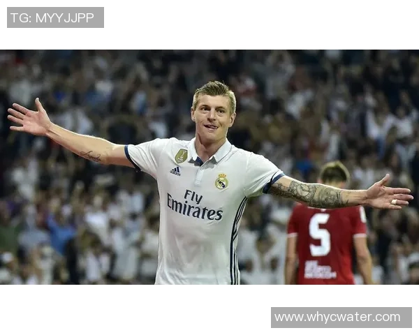 足球历史上最具影响力的前辈球星综合实力排名与时代风采解析